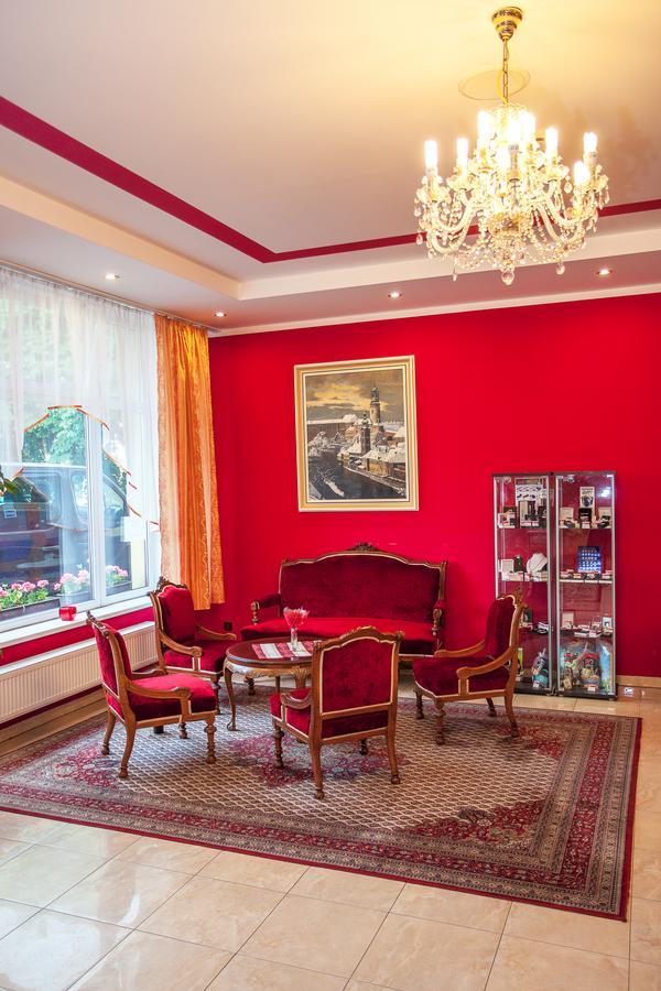 Hotel Savoy Ческе-Будеёвице Экстерьер фото