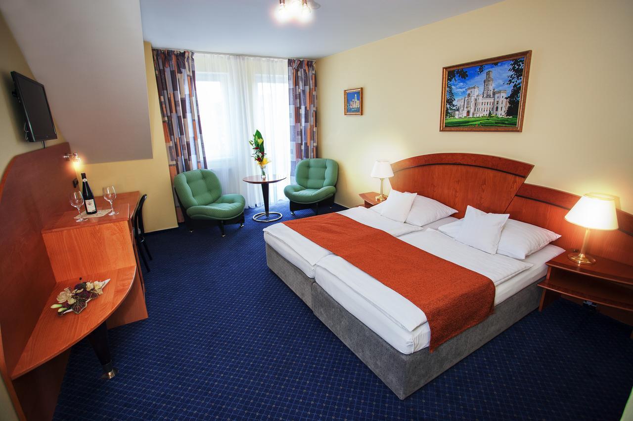Hotel Savoy Ческе-Будеёвице Экстерьер фото