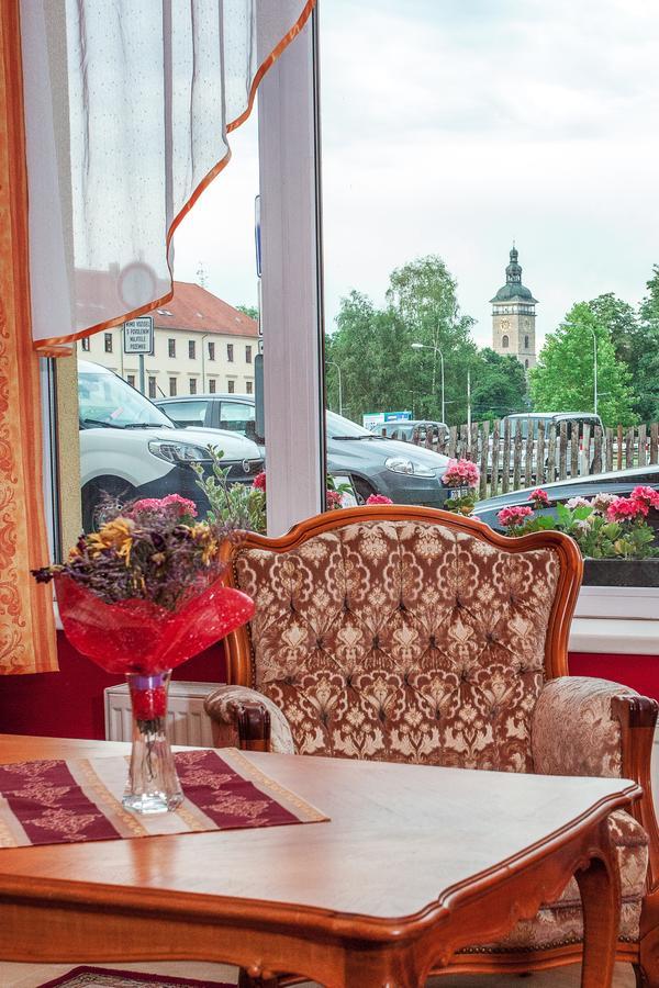 Hotel Savoy Ческе-Будеёвице Экстерьер фото